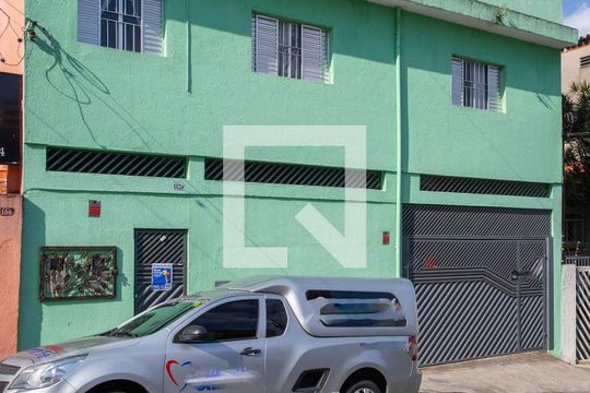 Fachada de casa para alugar com 2 quartos, 130m² em Centro, Diadema