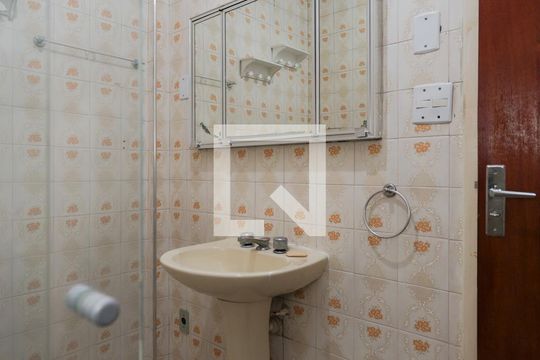 Banheiro da Suíte de apartamento à venda com 2 quartos, 97m² em Vila Bianca, São Paulo