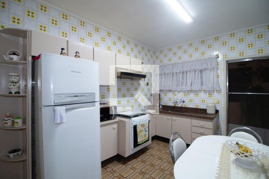 Cozinha de casa à venda com 3 quartos, 160m² em Jardim Guanca, São Paulo