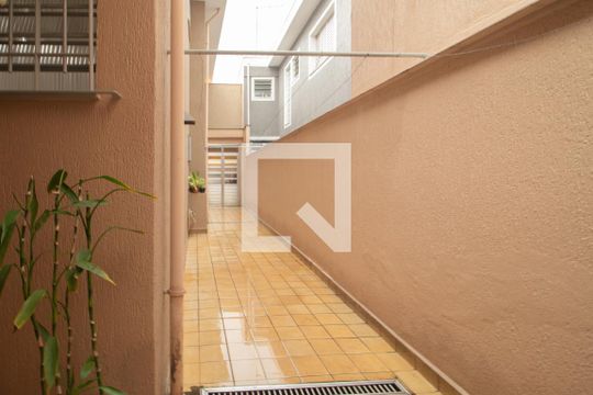 Quintal de casa à venda com 3 quartos, 160m² em Jardim Guanca, São Paulo
