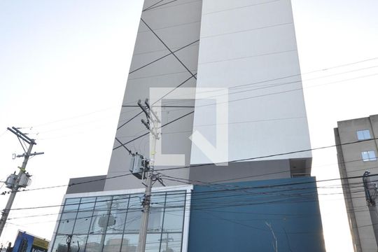 Fachada de apartamento para alugar com 1 quarto, 27m² em Vila Gustavo, São Paulo