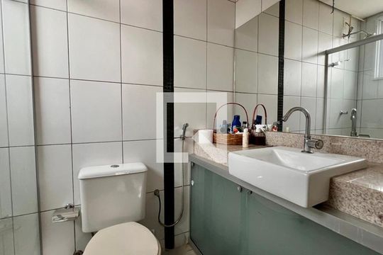banheiro quarto 1 de apartamento à venda com 3 quartos, 110m² em Colégio Batista, Belo Horizonte