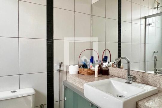 banheiro quarto 1 de apartamento à venda com 3 quartos, 110m² em Colégio Batista, Belo Horizonte