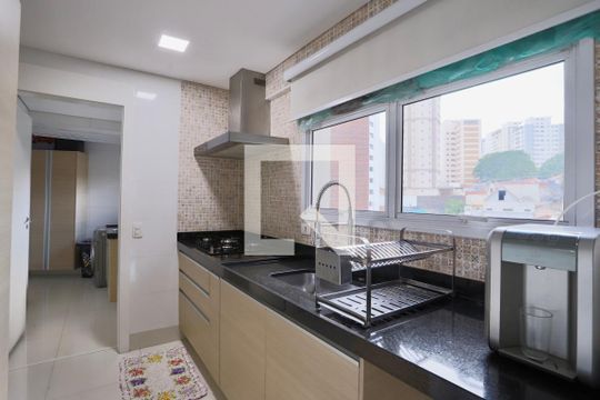 Cozinha de apartamento à venda com 3 quartos, 154m² em Vila Regente Feijó, São Paulo