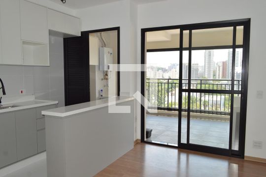 Apartamento à venda com 3 quartos, 70m² em Vila Firmiano Pinto, São Paulo