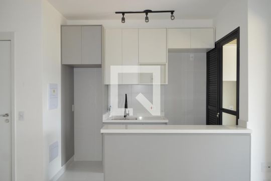 Cozinha de apartamento à venda com 3 quartos, 70m² em Vila Firmiano Pinto, São Paulo