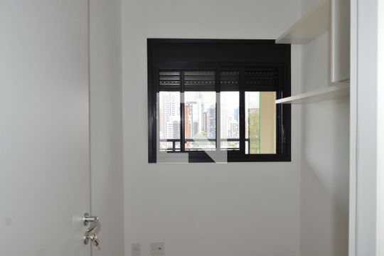 Quarto 1 de apartamento à venda com 3 quartos, 70m² em Vila Firmiano Pinto, São Paulo