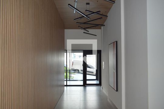 Hall de apartamento à venda com 3 quartos, 70m² em Vila Firmiano Pinto, São Paulo