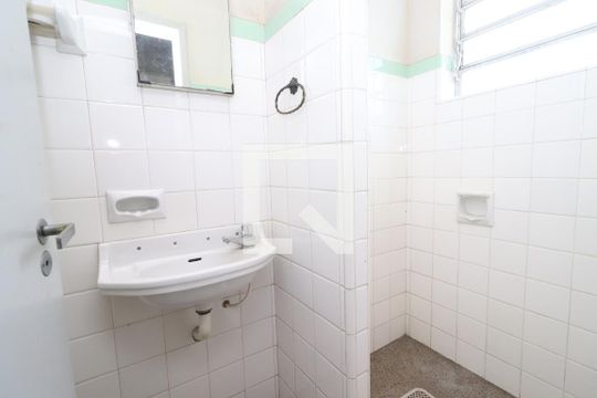 Banheiro garagem de casa para alugar com 4 quartos, 320m² em Centro, Novo Hamburgo