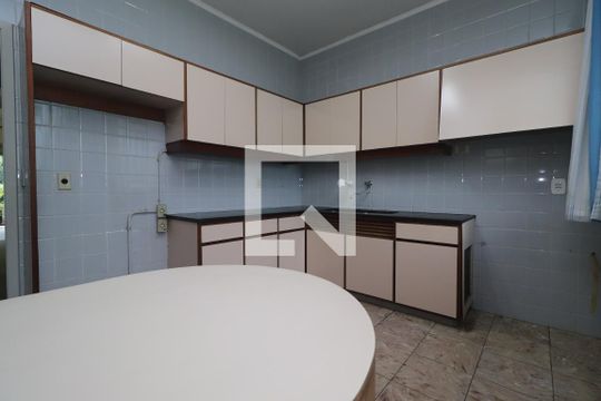 Cozinha de casa para alugar com 4 quartos, 320m² em Centro, Novo Hamburgo