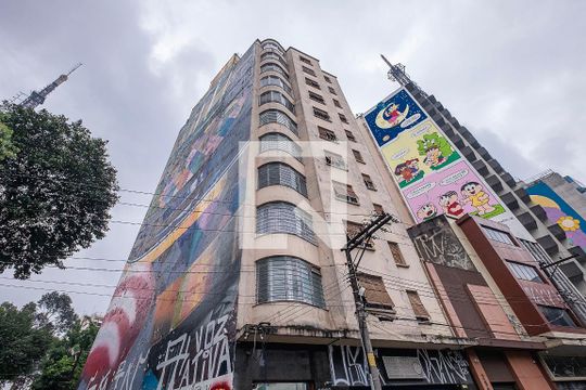 Fachada de apartamento à venda com 2 quartos, 77m² em Cerqueira César, São Paulo