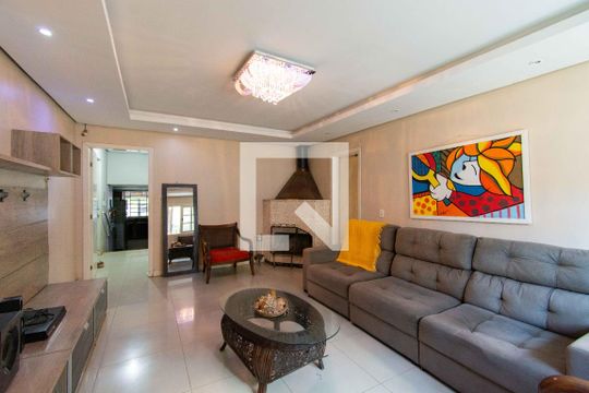 Sala de casa para alugar com 3 quartos, 400m² em Centro, Canoas