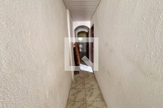 Corredor de casa à venda com 5 quartos, 360m² em Amazonas, Contagem