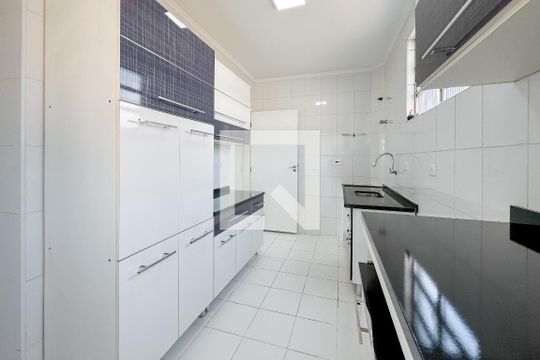 Cozinha de apartamento à venda com 2 quartos, 74m² em Aclimação, São Paulo