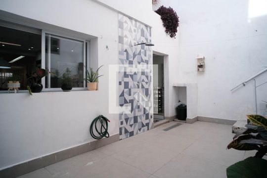 Área Externa de casa à venda com 3 quartos, 150m² em Vila Rio Branco, São Paulo