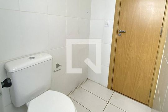 Banheiro de apartamento para alugar com 2 quartos, 58m² em Primavera, Novo Hamburgo