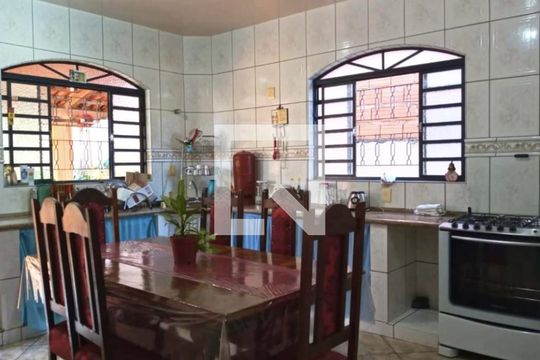 Cozinha de casa à venda com 4 quartos, 360m² em Diamante, Belo Horizonte