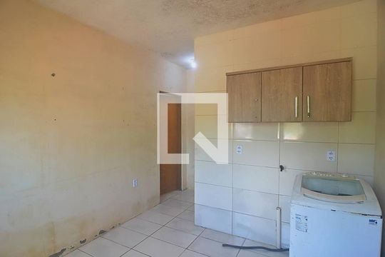 Sala de casa à venda com 1 quarto, 40m² em Mato Grande, Canoas