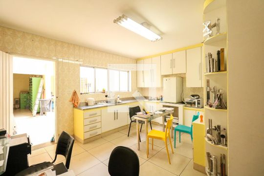 Cozinha de casa para alugar com 2 quartos, 200m² em Santa Paula, São Caetano do Sul
