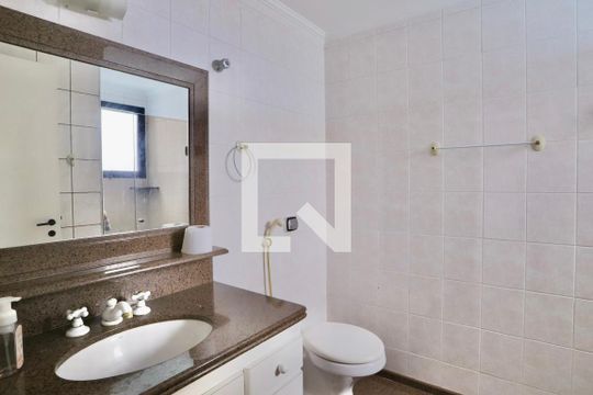 Banheiro de apartamento para alugar com 1 quarto, 58m² em Mooca, São Paulo