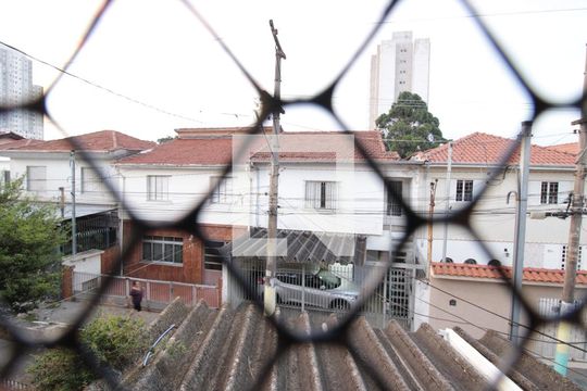 Vista da Suíte 3 de casa à venda com 3 quartos, 108m² em Vila Nivi, São Paulo
