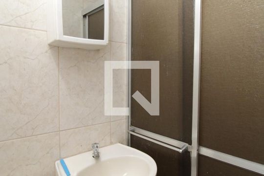 Banheiro da Suíte 1 de casa à venda com 3 quartos, 108m² em Vila Nivi, São Paulo