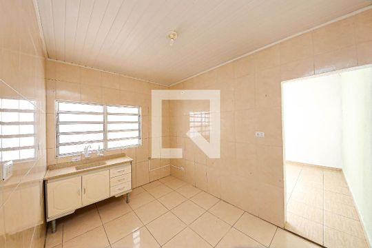 Cozinha de casa para alugar com 0 quarto, 50m² em Quinta da Paineira, São Paulo