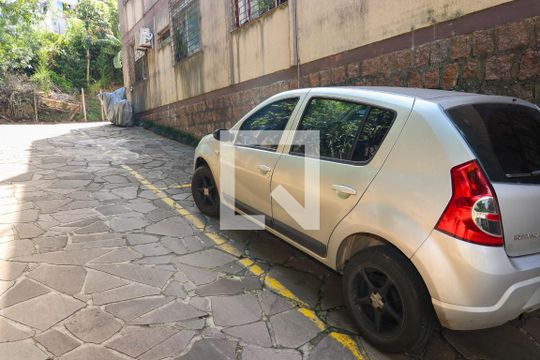 Garagem de apartamento para alugar com 1 quarto, 44m² em Santa Tereza, Porto Alegre