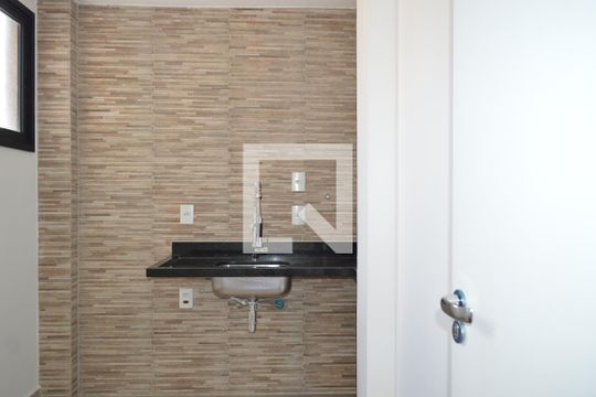 Cozinha de apartamento para alugar com 2 quartos, 56m² em Vila Deodoro, São Paulo