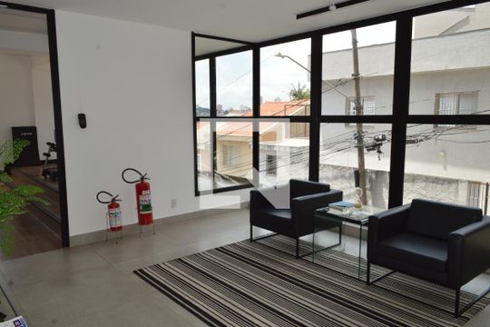 Hall de apartamento para alugar com 2 quartos, 56m² em Vila Deodoro, São Paulo