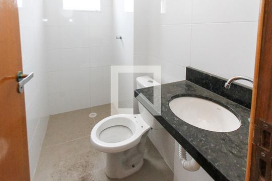 Banheiro de apartamento à venda com 2 quartos, 38m² em Vila Antonieta, São Paulo