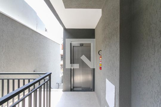 elevador de apartamento à venda com 2 quartos, 40m² em Vila Antonieta, São Paulo
