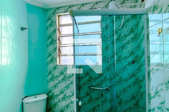 Banheiro de apartamento para alugar com 1 quarto, 39m² em Brás, São Paulo