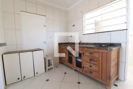 Cozinha de apartamento para alugar com 3 quartos, 66m² em Vila Dora, Santo André