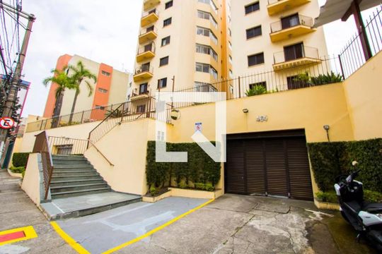 Fachada de apartamento para alugar com 3 quartos, 66m² em Vila Dora, Santo André