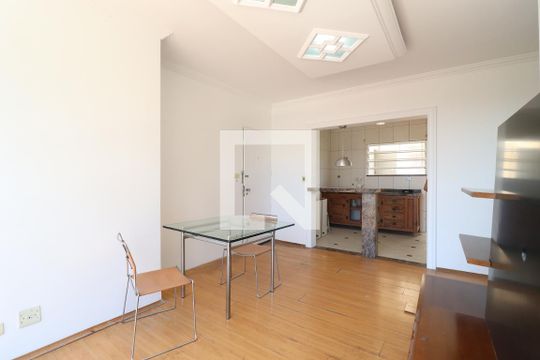 Sala de apartamento para alugar com 3 quartos, 66m² em Vila Dora, Santo André