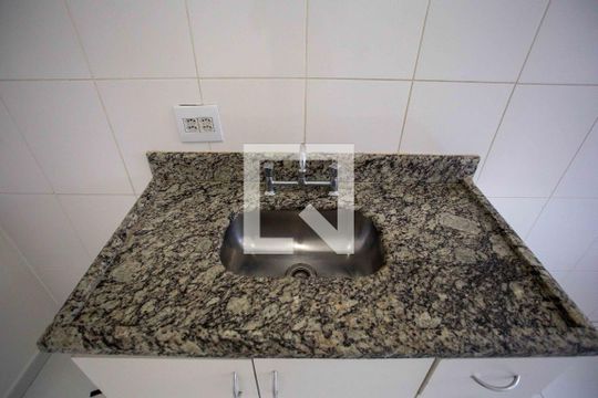Cozinha de apartamento para alugar com 2 quartos, 54m² em Centro, Diadema