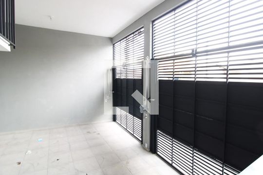 Garagem de apartamento para alugar com 1 quarto, 30m² em Vila Nova Cachoeirinha, São Paulo