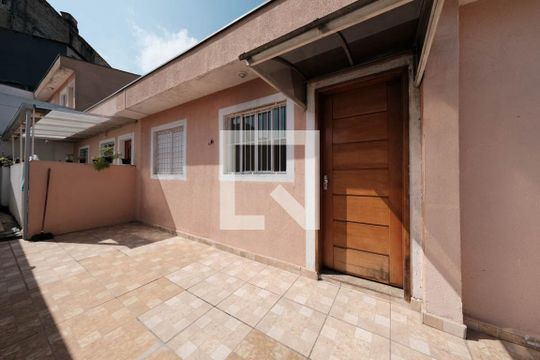 Fachada de casa de condomínio à venda com 2 quartos, 43m² em Parque Paineiras, São Paulo
