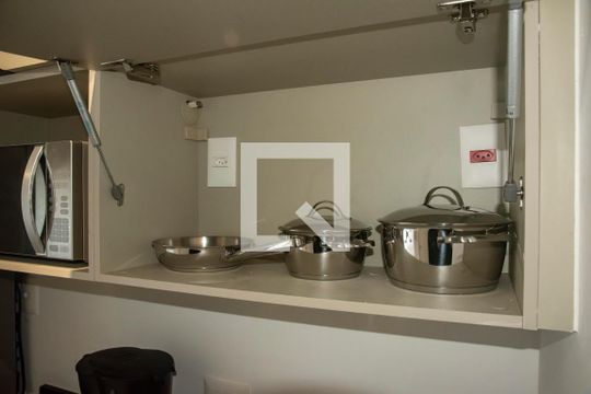 Cozinha de kitnet/studio para alugar com 1 quarto, 20m² em Vila Clementino, São Paulo