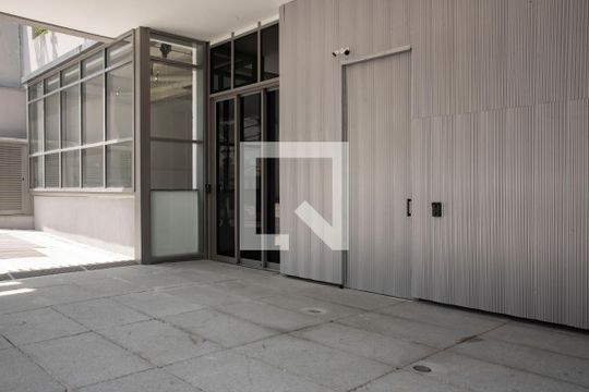 Frente de kitnet/studio à venda com 1 quarto, 20m² em Vila Clementino, São Paulo