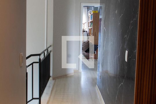 Corredor de casa de condomínio para alugar com 4 quartos, 520m² em Residencial Barão do Café, Campinas