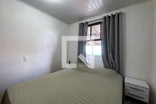 quarto 1 de casa para alugar com 4 quartos, 130m² em Santos Dumont, São Leopoldo