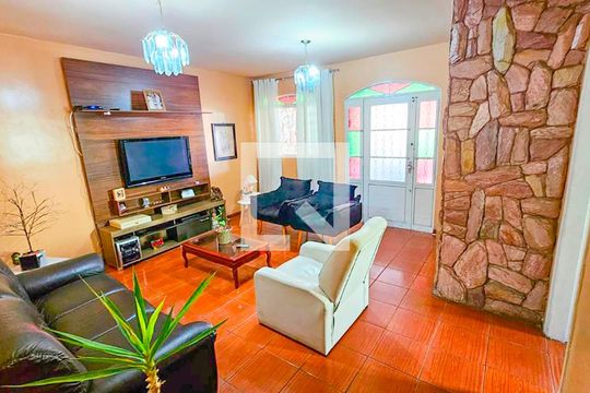 Sala de casa à venda com 4 quartos, 310m² em Paraíso, Belo Horizonte