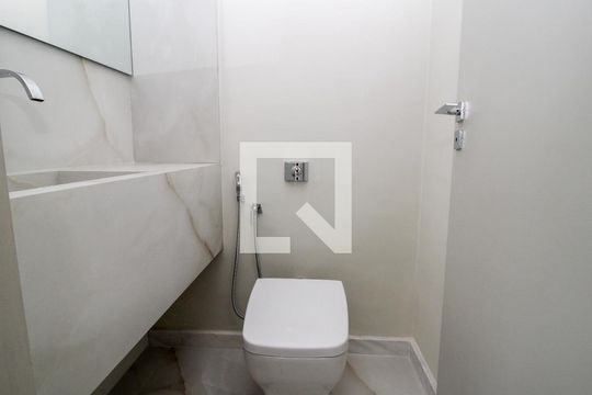 Banheiro 1 de apartamento à venda com 4 quartos, 282m² em Santo Agostinho, Belo Horizonte