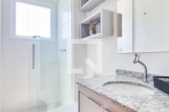 Banheiro da Suíte de apartamento para alugar com 3 quartos, 72m² em Centro, Jacareí