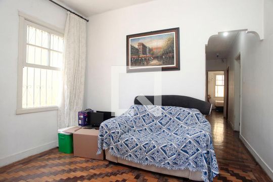 Casa à venda com 5 quartos, 180m² em Santana, Porto Alegre