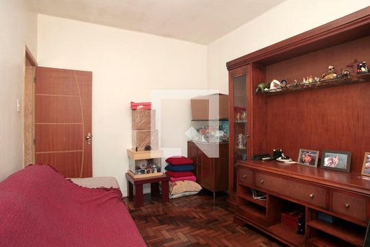 Sala 2 de casa à venda com 5 quartos, 180m² em Santana, Porto Alegre