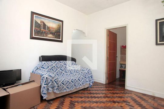 Sala 1 de casa à venda com 5 quartos, 180m² em Santana, Porto Alegre