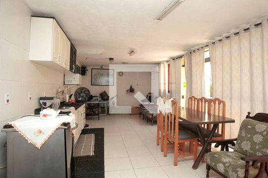 Área de Serviço + Salão de Festas de casa à venda com 5 quartos, 180m² em Santana, Porto Alegre